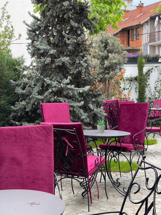 Etnomania Boutique Hotel Pristina Exterior foto